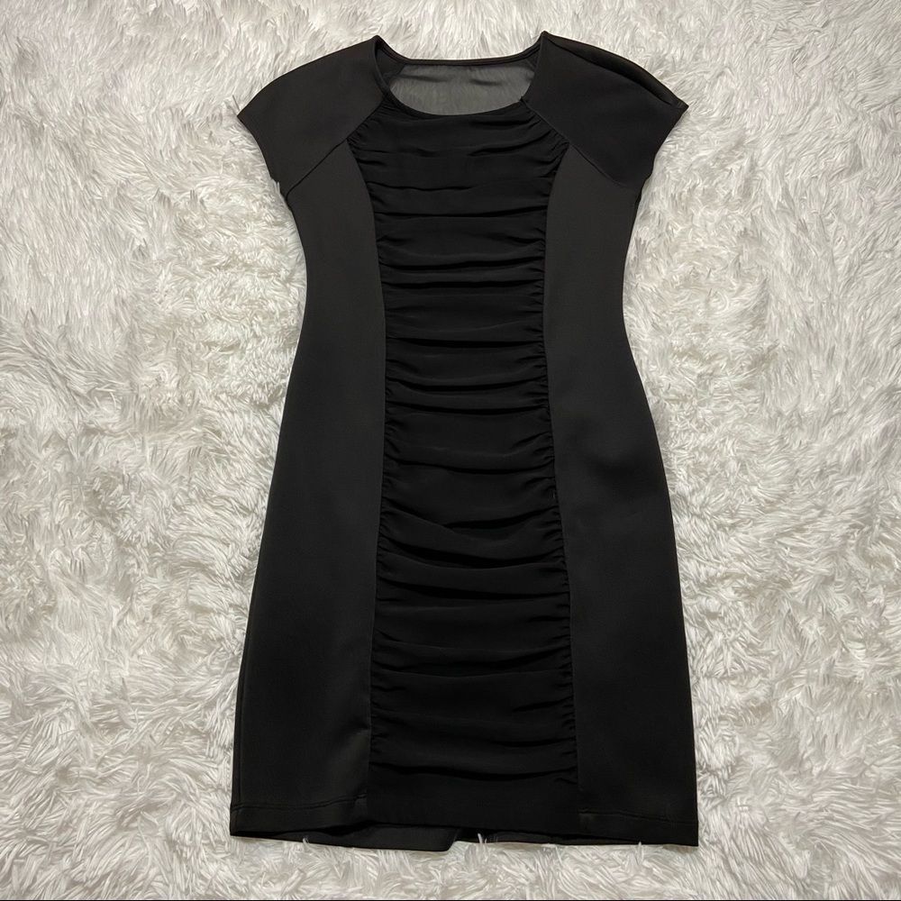 Bisou Bisou Women’s Black Ruched Bodycon Mini Dress Size 4 Chic Night-Out Style